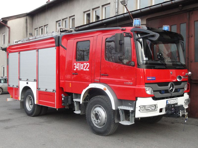 GBARt 2,5/24 MERCEDES BENZ ATEGO 1326 4x4 – średni samochód ratowniczo-gaśniczy