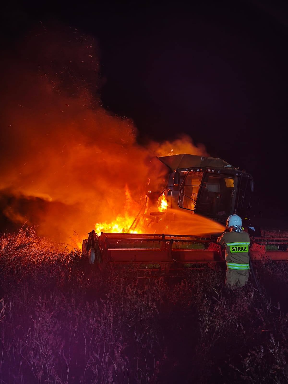 Kombajn w ogniu – gm. Płoskinia