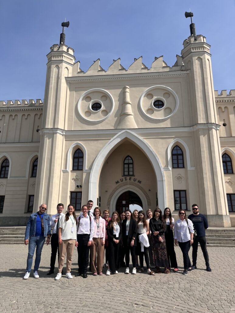 Sukces uczniów w konkursie „Mój region: środowisko-rośliny-zwierzęta-produkty”