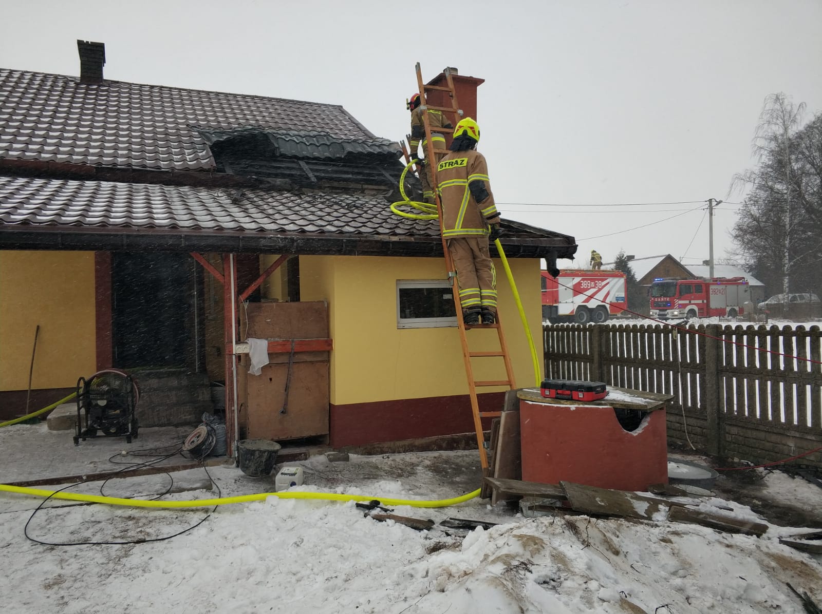 Pożar domu w miejscowości Rówce.