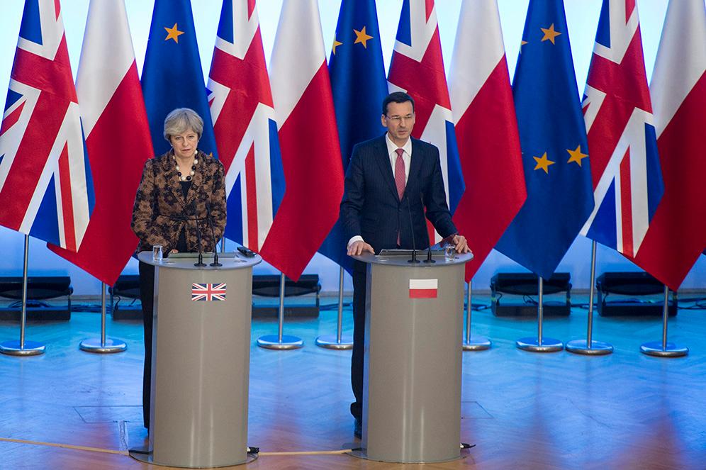 Premier Mateusz Morawiecki i Theresa May podczas wspólnej konferencji prasowej.