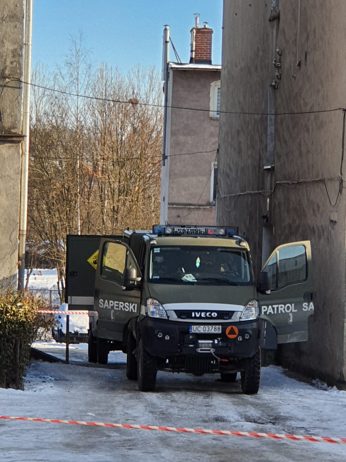 Ładunek wybuchowy - patrol saperski