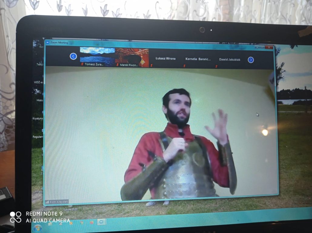 LEKCJA ŻYWEJ HISTORII – „KURS PRZETRWANIA POD CHOCIMIEM”