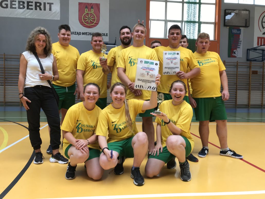 Sukces naszych uczniów w Eliminacjach strefowych Mistrzostw Polski Szkół Rolniczych w Przeciąganiu Liny