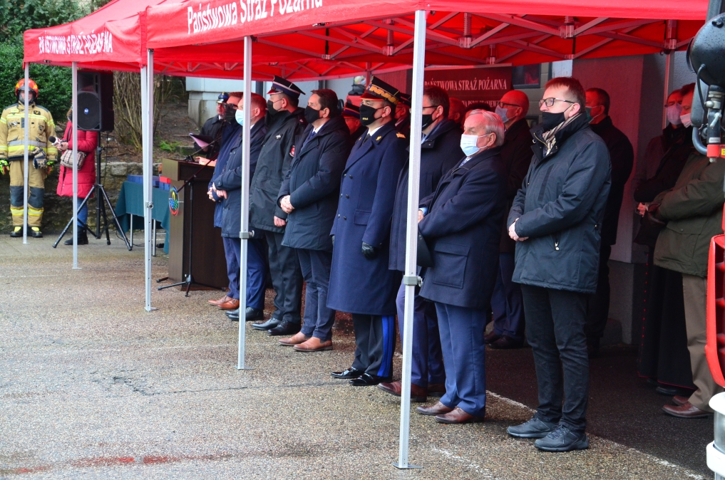 Nowe wozy dla strażaków