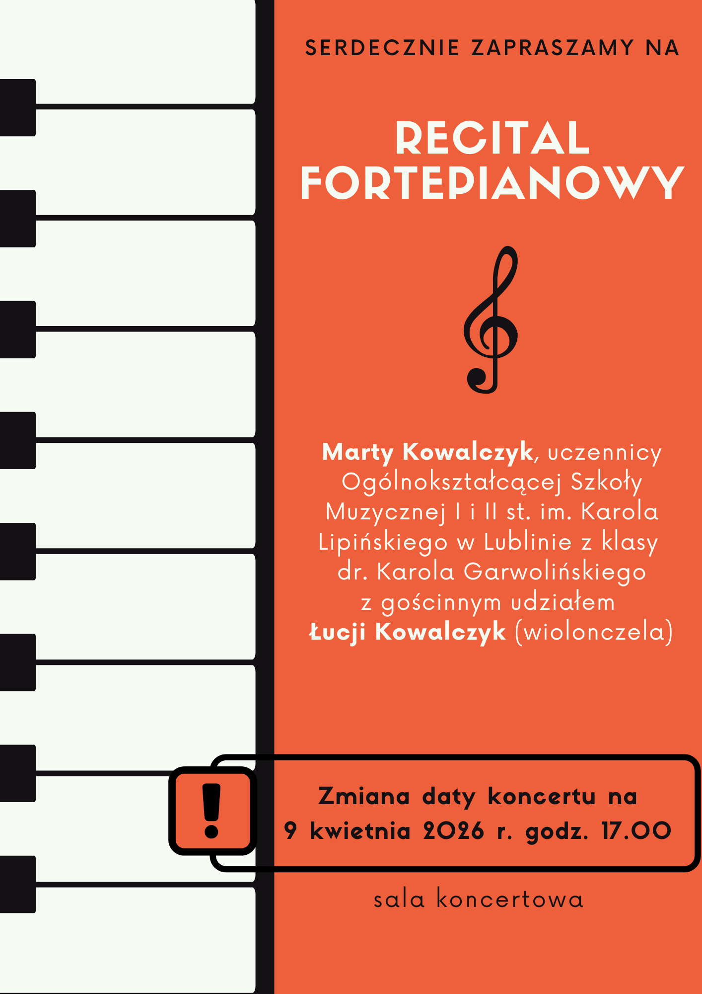 Plakat ze szczegółami koncertu na pomarańczowym tle z grafiką klawiatury fortepianu po lewej stronie oraz kluczem wiolinowym na środku plakatu