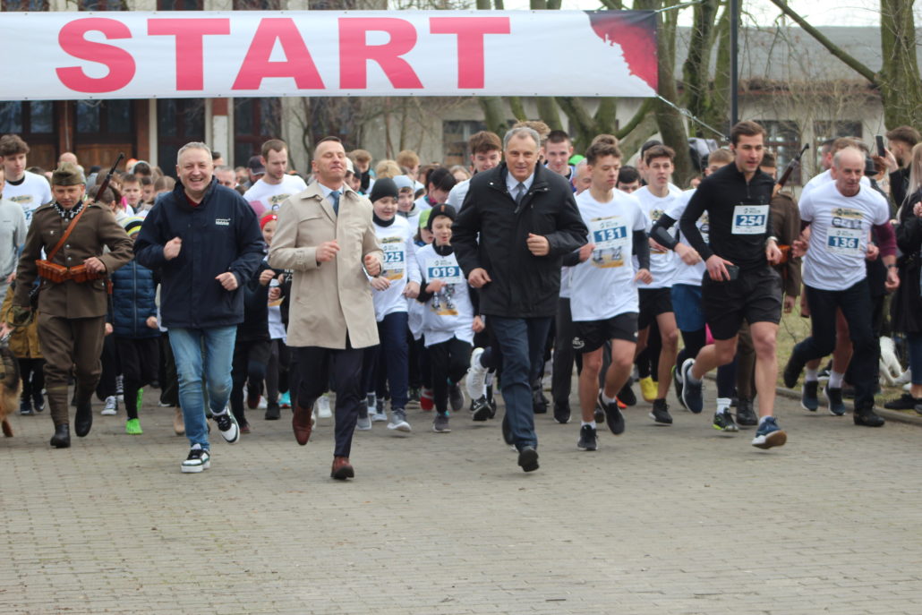 Bieg Pamięci Żołnierzy Wyklętych Tropem Wilczym w Zduńskiej Dąbrowie
