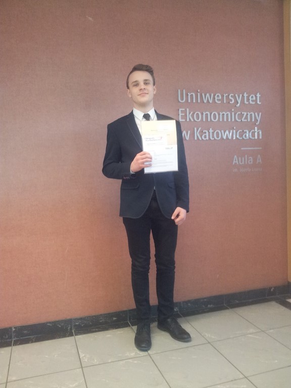 JAKUB ŻAKIETA WŚRÓD NAJLEPSZYCH OLIMPIJCZYKÓW W ELIMINACJACH OKRĘGOWYCH OLIMPIADY PRZEDSIĘBIORCZOŚCI