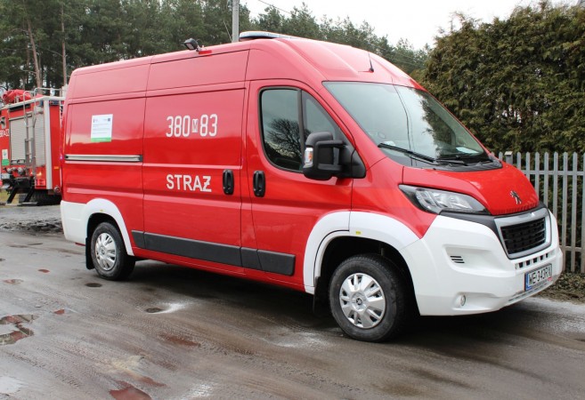 Samochód Lekki Kwatermistrzowski Peugeot Boxer.