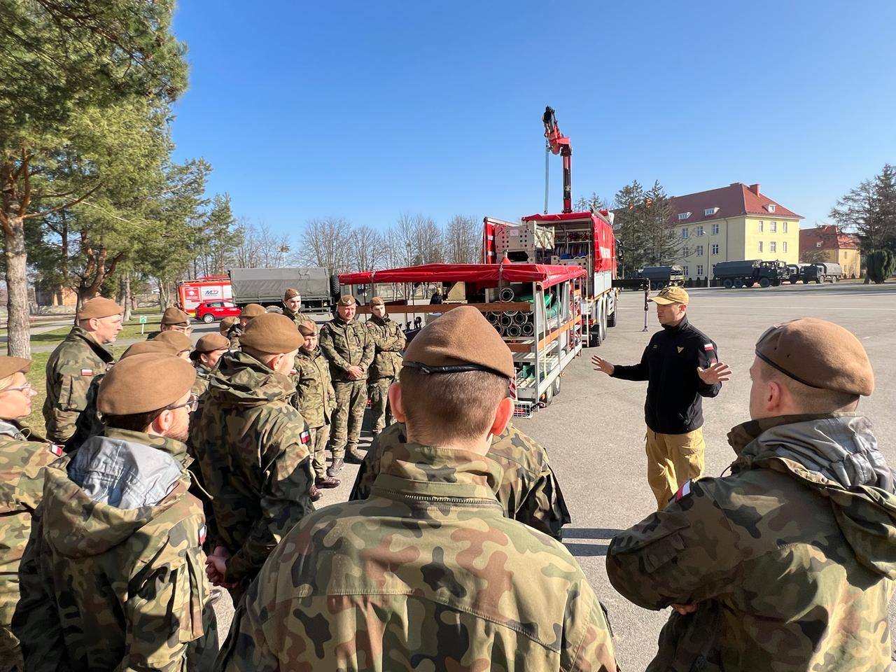 Wspólne doskonalenie strażaków PSP i żołnierzy WOT