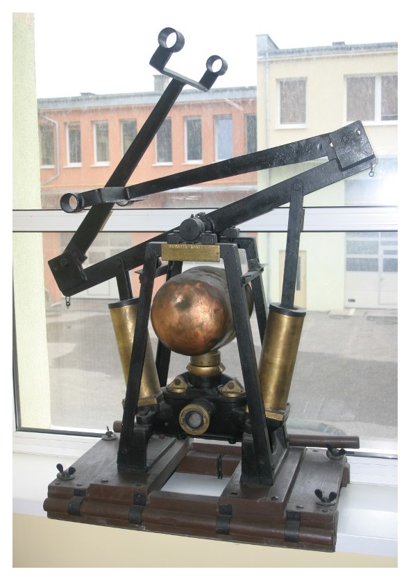 Zabytkowy sprzęt gaśniczy