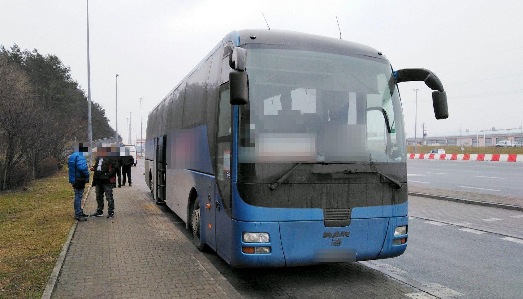 Ukraińskim autobusem przewożono za dużo pasażerów.