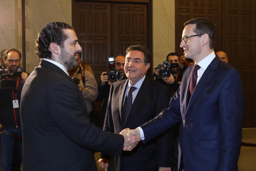 Uścisk dłoni premierów Polski i Libanu.