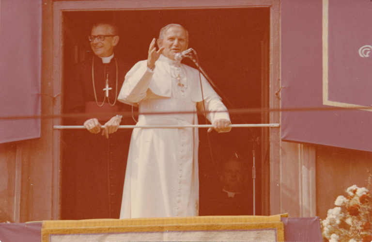 Jan Paweł II przemawia