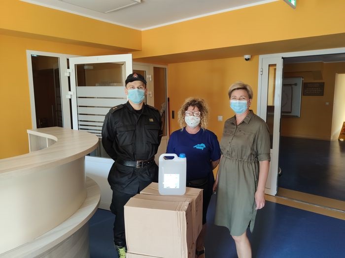 Przekazanie środków ochrony indywidualnej