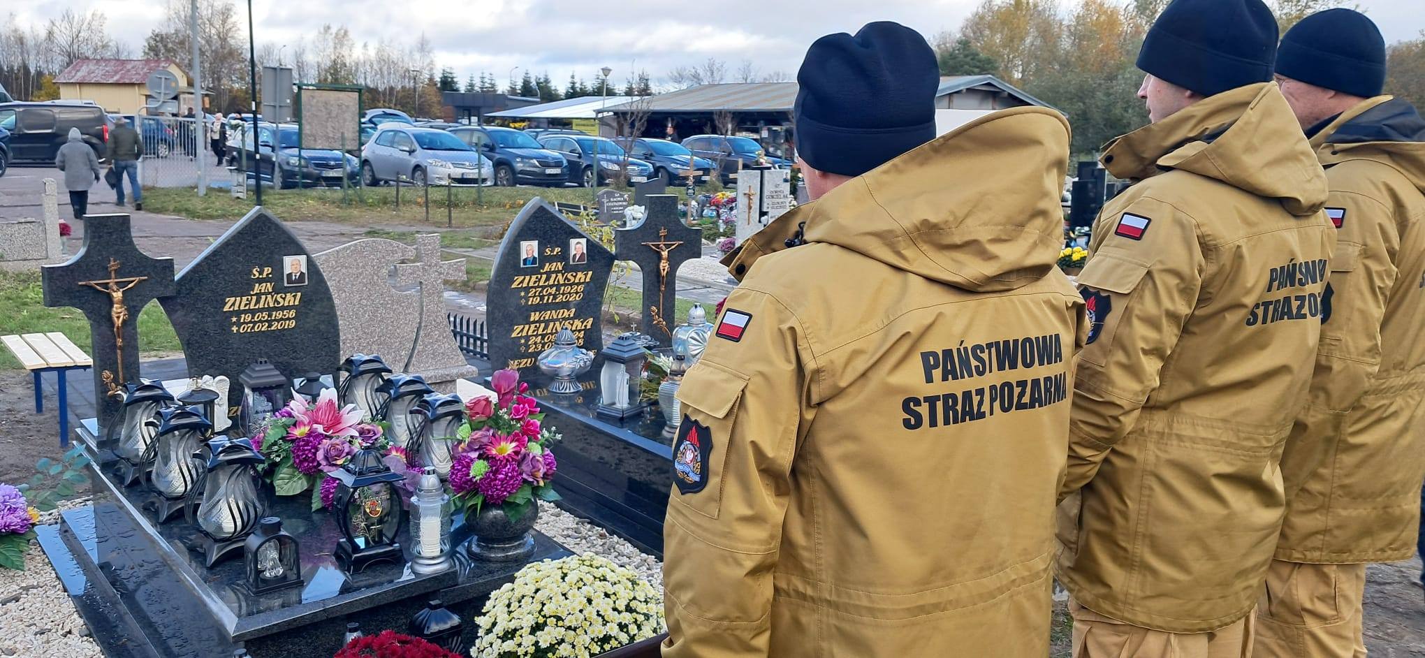 Pamiętamy o tych, którzy odeszli na wieczną służbę