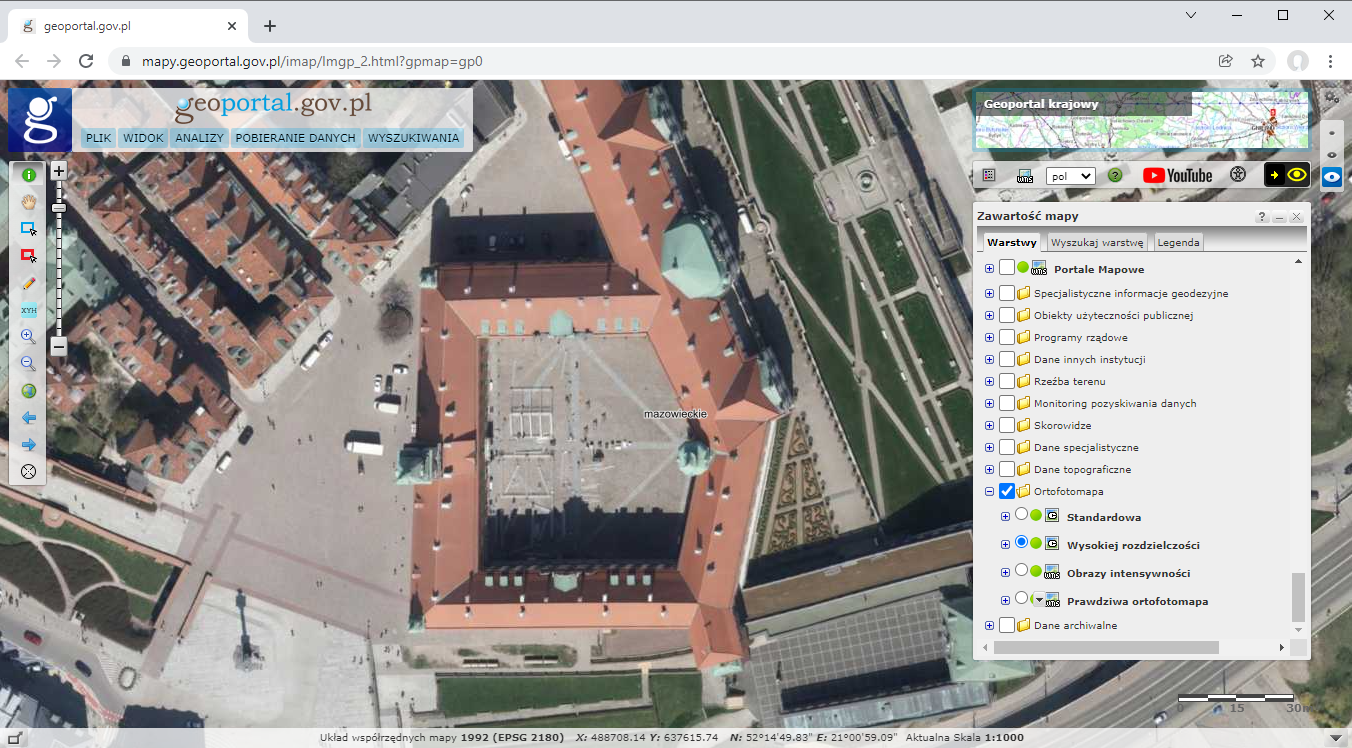 Ilustracja przedstawia zrzut ekranu z serwisu www.geoportal.gov.pl przedstawiający miasto Warszawę w usłudze Ortofotomapa Wysokiej Rozdzielczości.