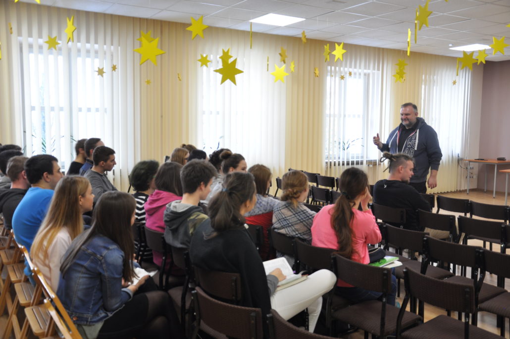 WARSZTATY PROFILAKTYCZNE DLA UCZNIÓW I ICH RODZICÓW