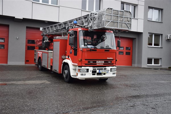 Samochód specjalny drabina SD37