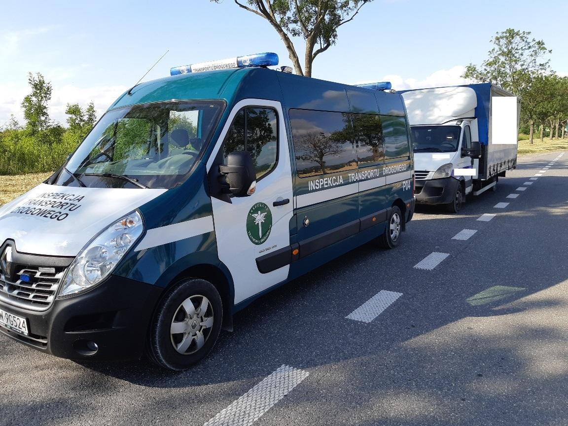 Radiowóz i auto dostawcze