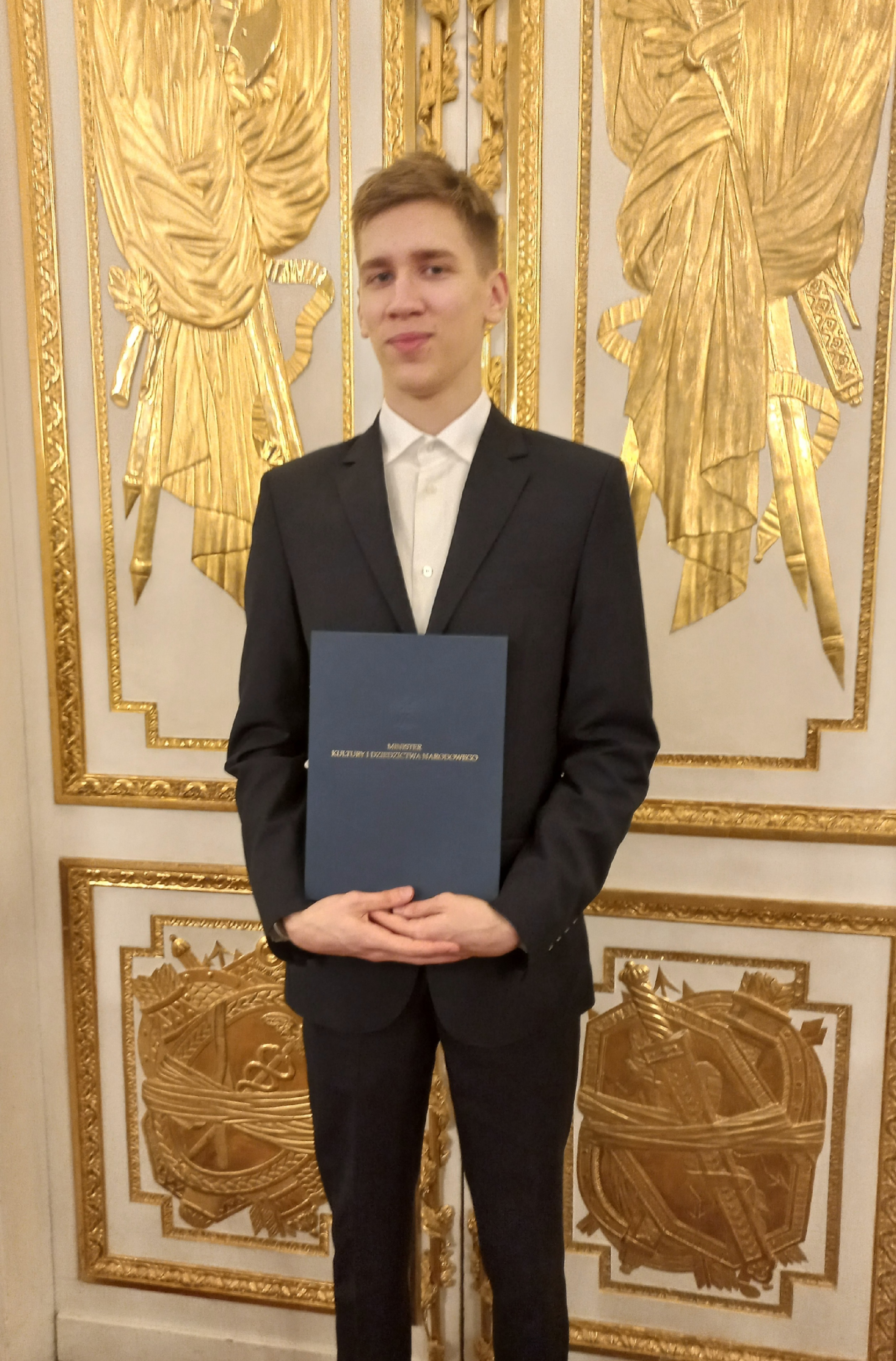 Zdjęcie przedstawia Ludwika Kozłowskiego, laureata stypendium MKiDN