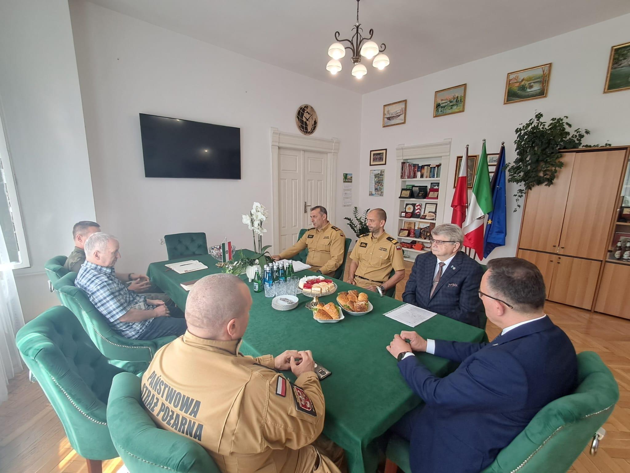 Rozmawiano o potrzebie budowy nowej strażnicy Państwowej Straży Pożarnej 