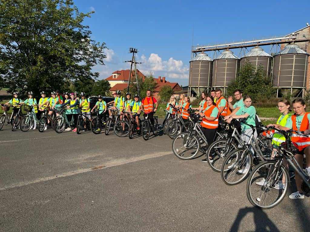 Rajd rowerowy śladami Krysi Idzikowskiej