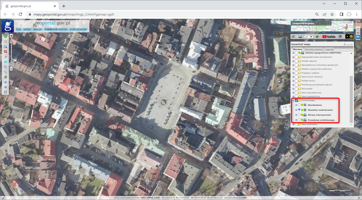 Ilustracja przedstawia zrzut ekranu z serwisu www.geoportal.gov.pl przedstawiający miasto Cieszyn w usłudze Ortofotomapa HR