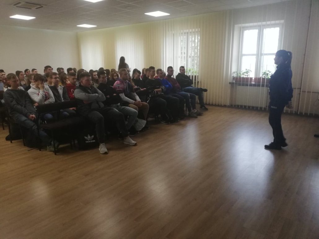 JAK ZOSTAĆ POLICJANTEM?