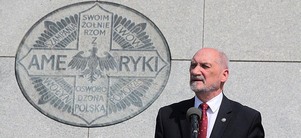 a_macierewicz_blekitna_armia3.jpg