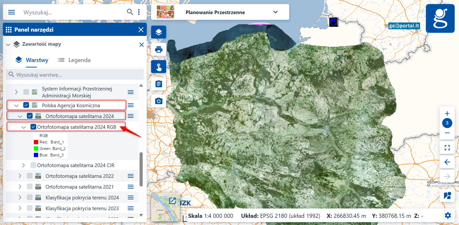 Zrzut ekranu prezentujący orotofotmapę satelitarną dla 2024 r. w kompozycji barwnej RGB.