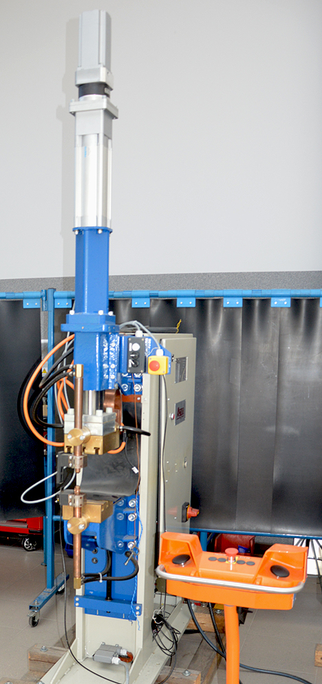 Zgrzewarka AC 50 Hz z SED o maksymalnej sile docisku 15kN