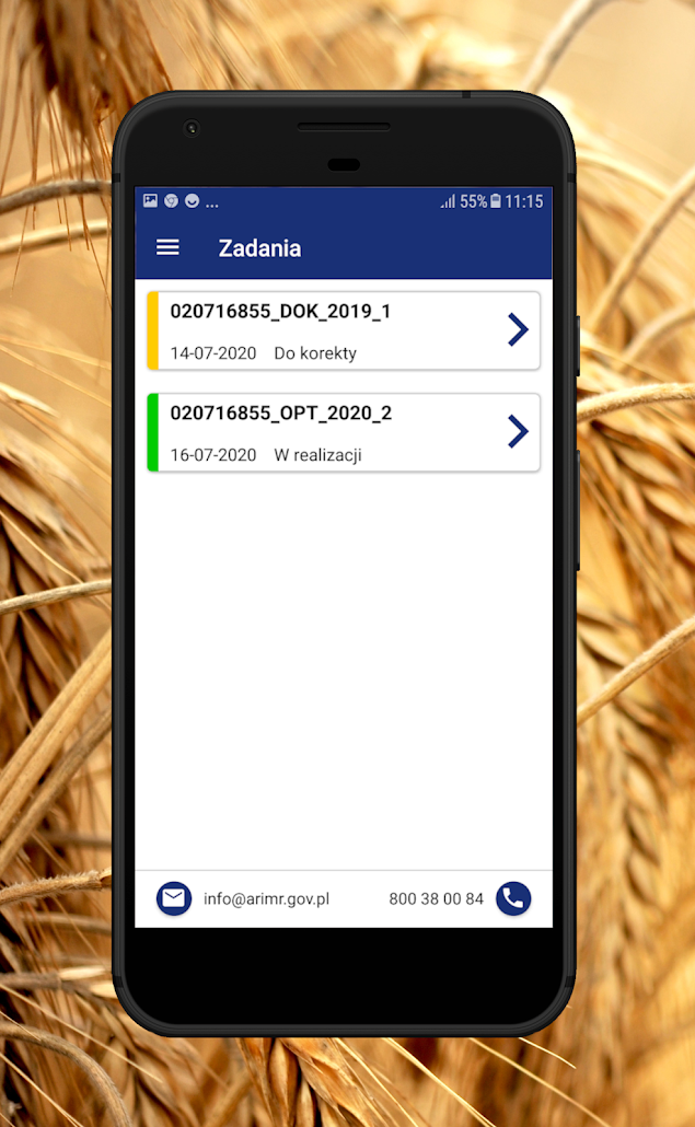 Ekran smartfona z listą zadań do wykonania przez Rolnika w aplikacji Mobilna ARiMR