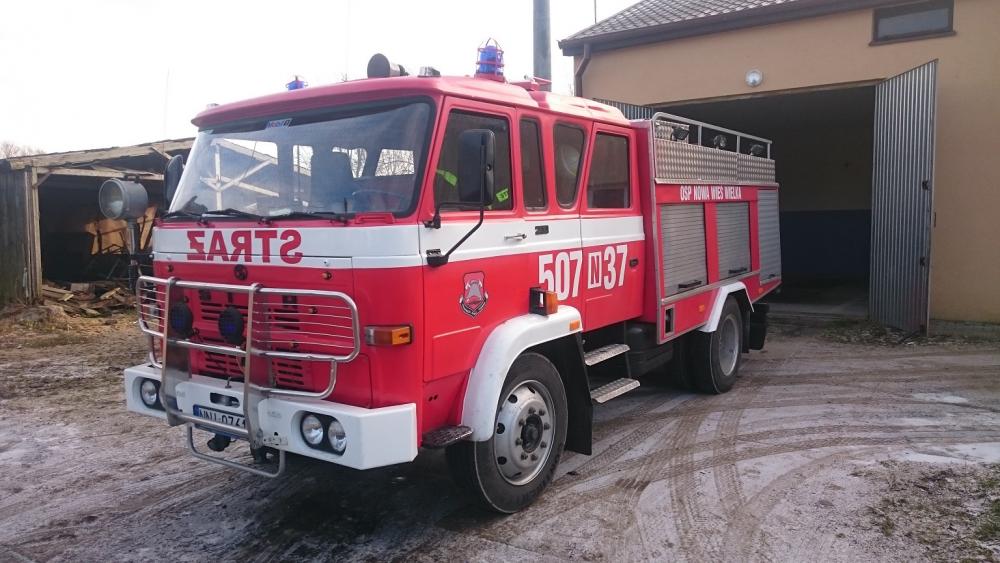 Samochód OSP w Nowej Wsi Wielkiej