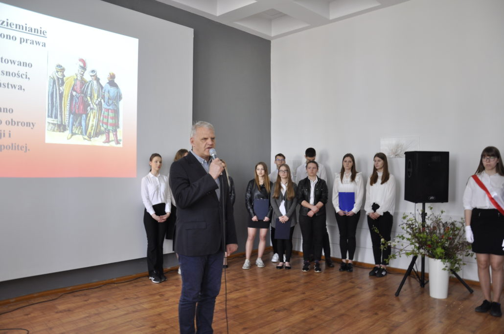 Obchody święta Konstytucji 3 Maja w Zduńskiej Dąbrowie