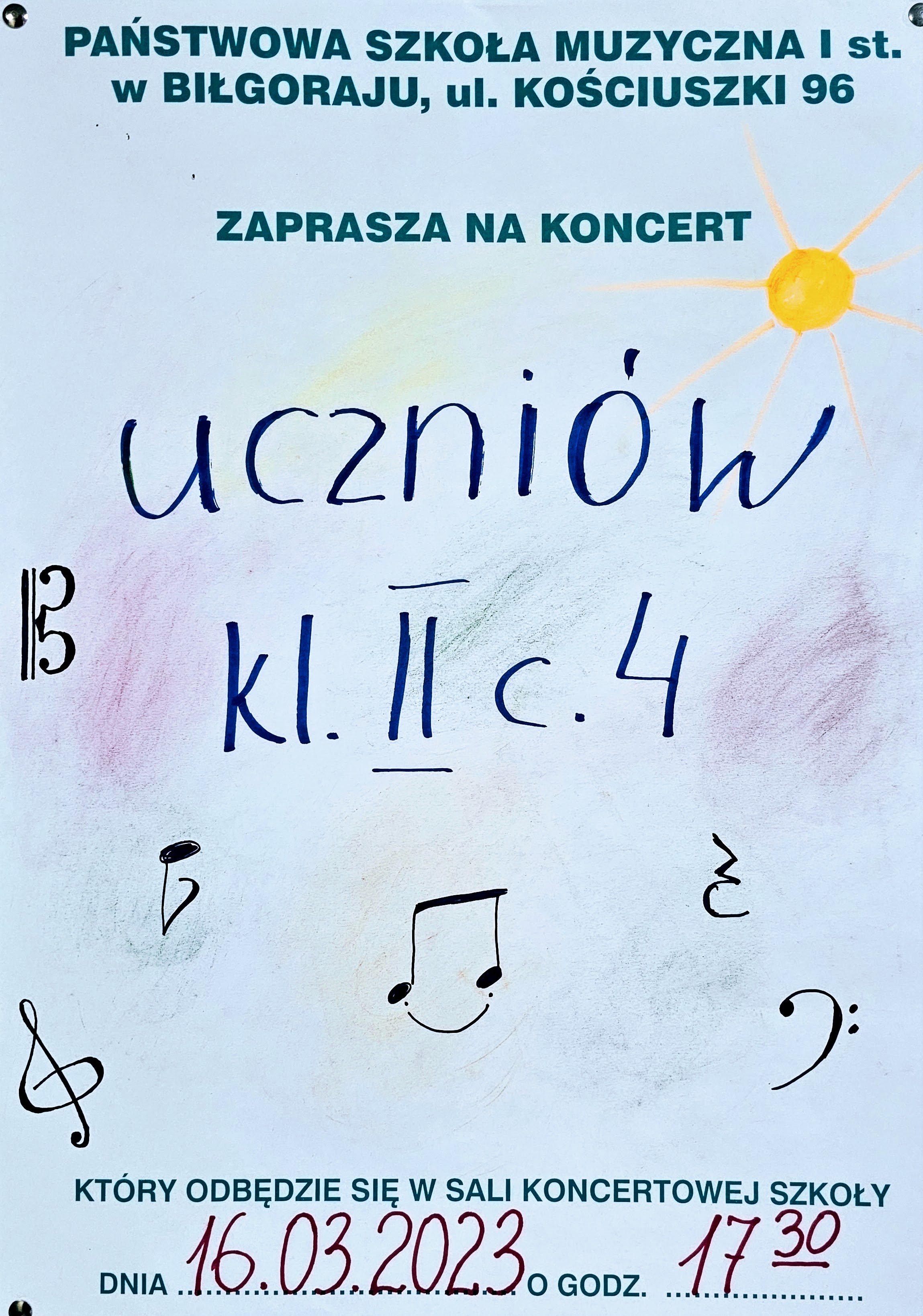 Plakat zawiera informacje o popisie uczniów klas II cyklu czteroletniego, który odbędzie się 16 marca o godzinie 16:00 w Sali Koncertowej szkoły. Plakat ozdobiony jest nutkami. Białe tło.