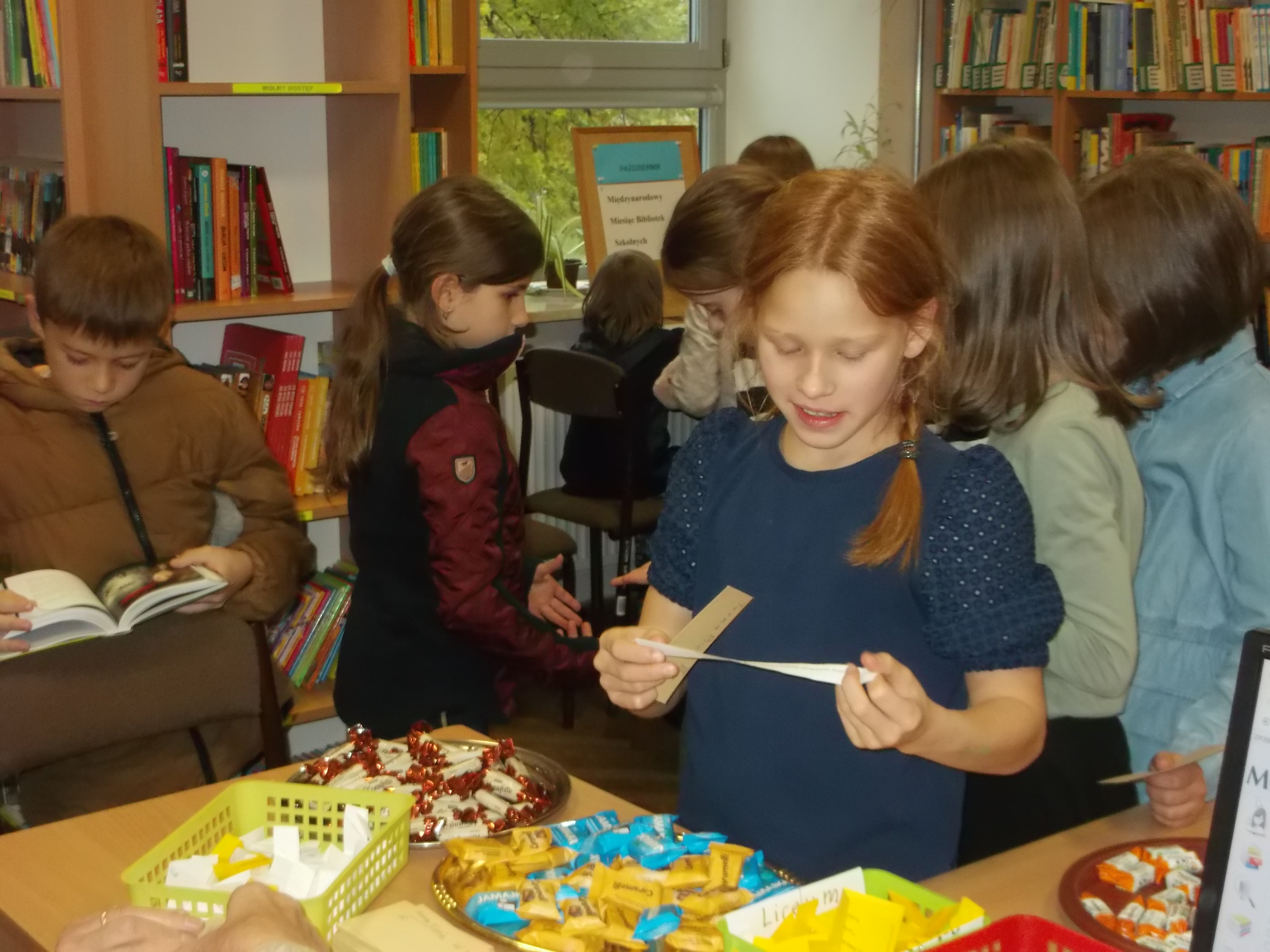 DZIEŃ GŁOŚNEGO CZYTANIA W BIBLIOTECE SZKOLNEJ 2023