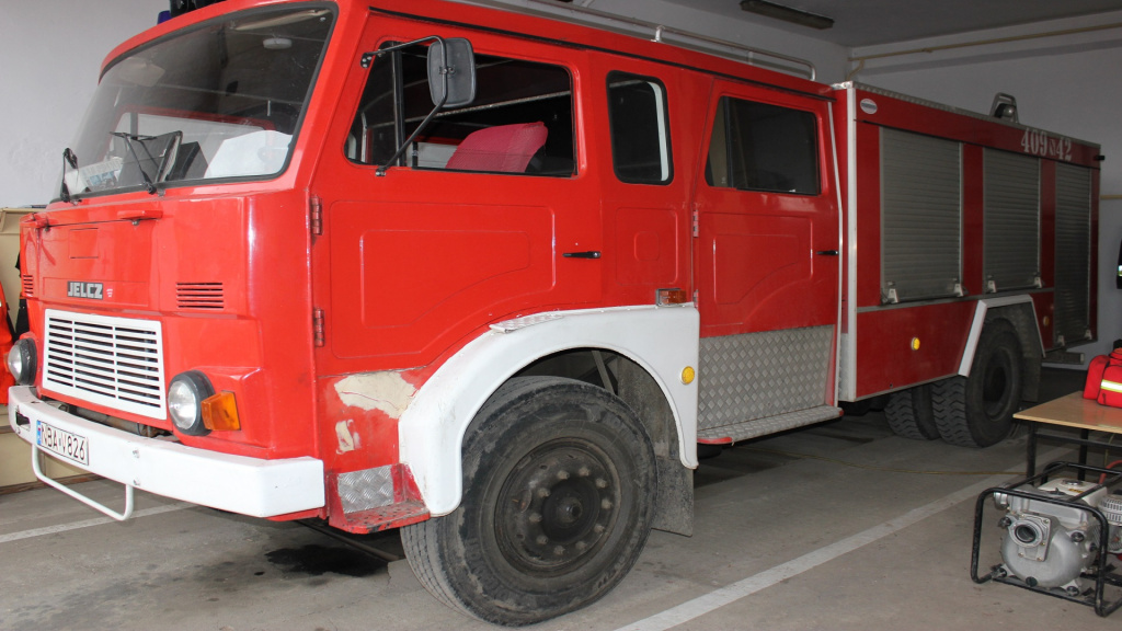 GCBA 5/32 - 409N42 - JELCZ 004, 1981 r.