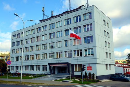Budynek KW PSP w Kielcach widziany od ulicy Sandomierskiej