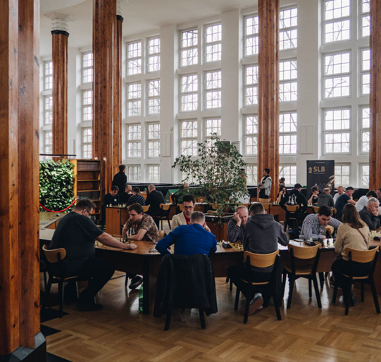 Biblioteka SGH w której odbywają się rozgrywki szachowe