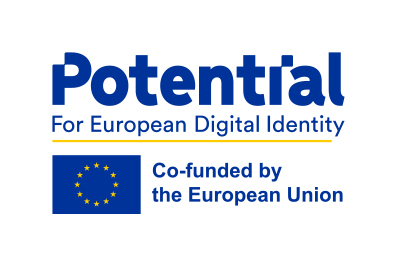 Niebieski napis tytułu projektu, na białym tle, pod napisem, po lewej stronie u dołu flaga Unii Europejskiej, po prawej napis Co-funded by the European Union
