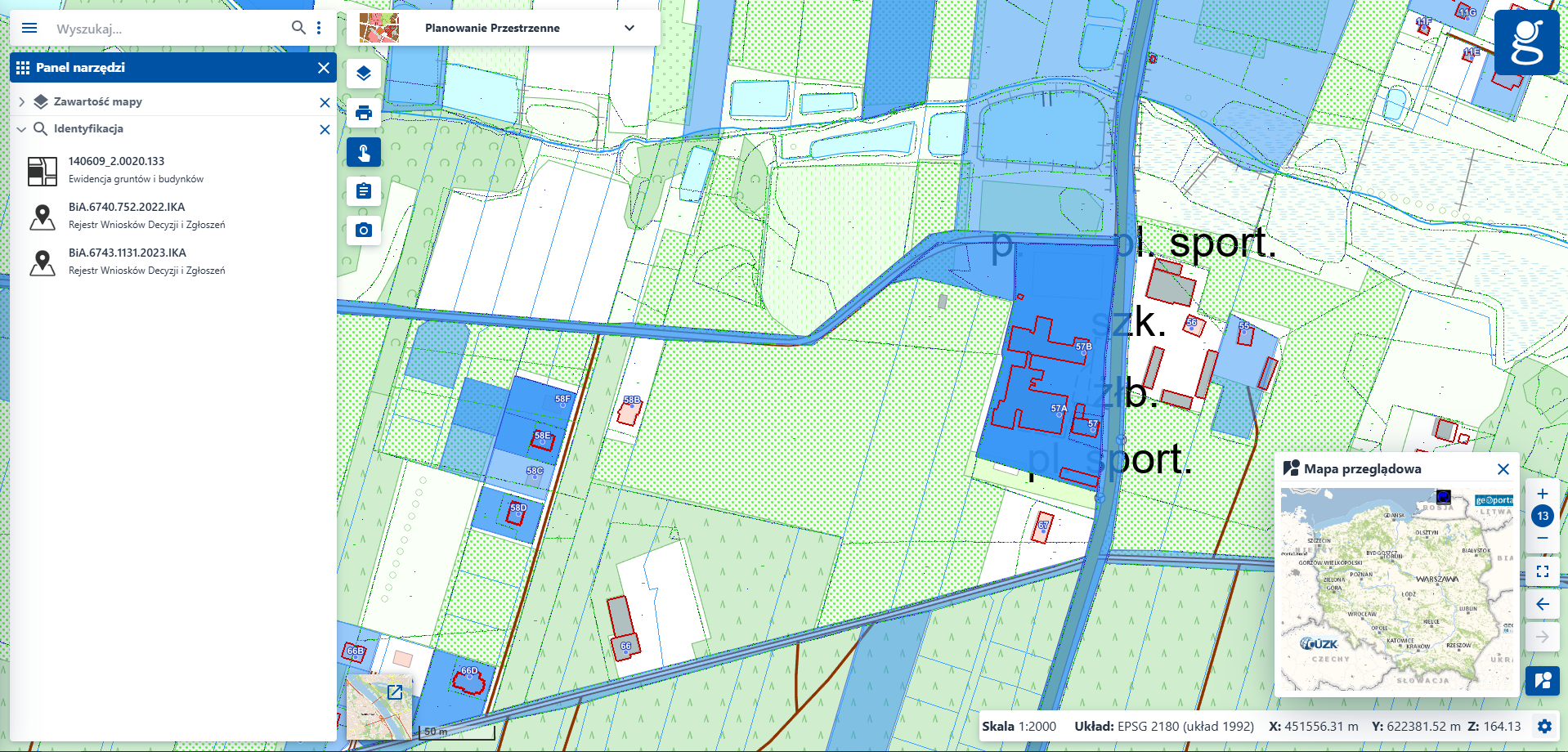 zrzut ekranu z serwisu geoportal.gov.pl przedstawiający warstwę Rejestr Wniosków Decyzji i Zgłoszeń