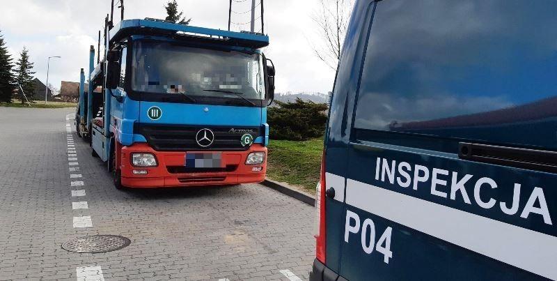 Ciężarówkę na litewskich numerach rejestracyjnych zatrzymano do kontroli na odcinku krajowej „ósemki” w Boguszynie nieopodal Kłodzka. 