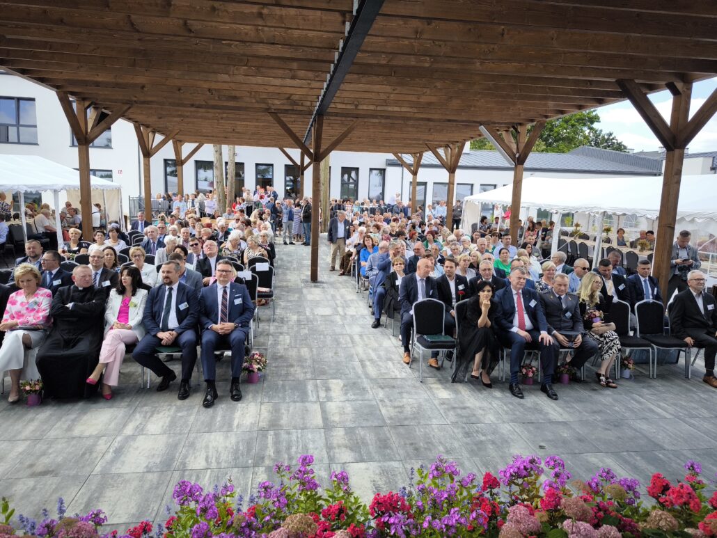 Święto wspomnień, tradycji i przyszłości – jubileusz 95-lecia Zespołu Szkół Centrum Kształcenia Rolniczego im. Jadwigi Dziubińskiej w Zduńskiej Dąbrowie i zjazd absolwentów