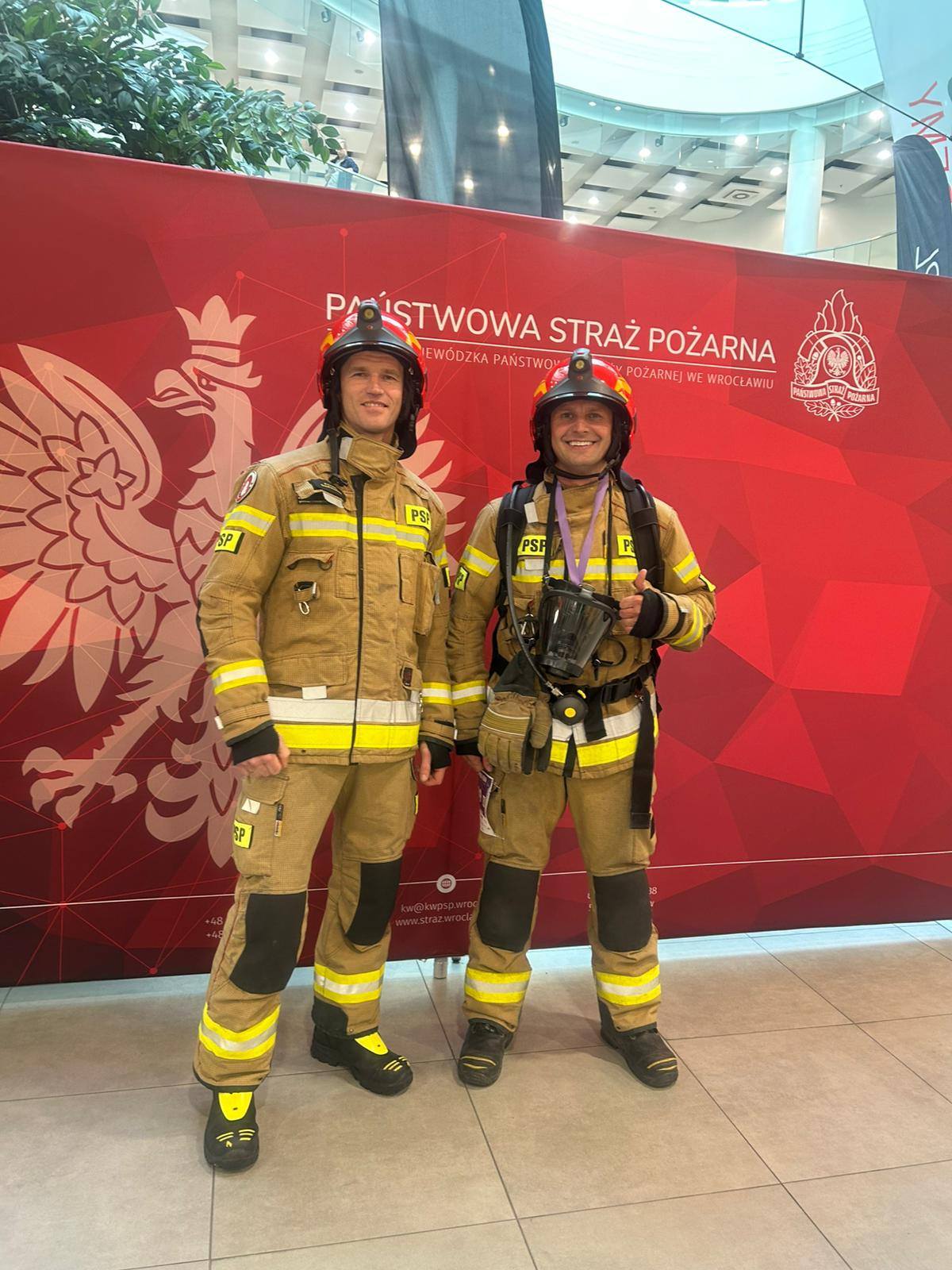 Sky Tower Run – II Mistrzostwa Polski Strażaków w biegu po schodach! z udziałem braniewskich strażaków PSP 