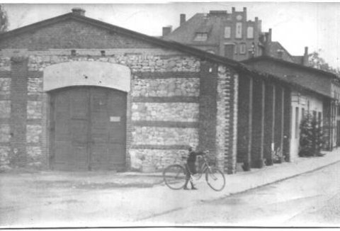 Zdjęcie budynku straży pożarnej w Lublińcu w 1952 roku