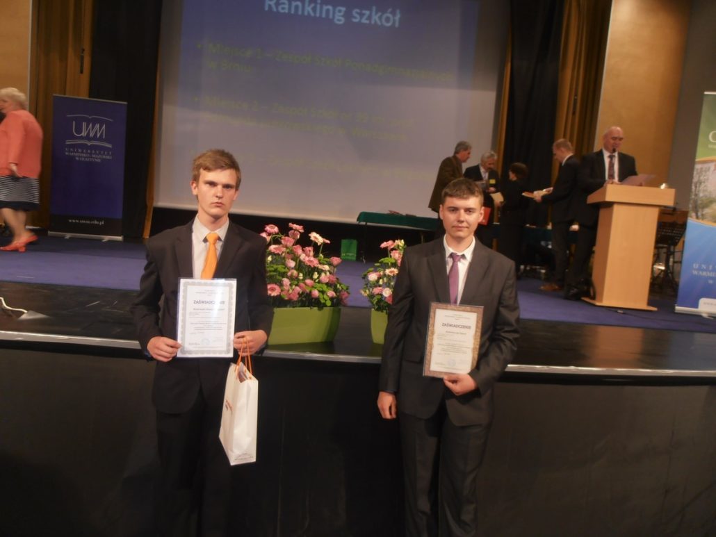 PAWEŁ KOZŁOWSKI I DAWID ANDRZEJCZAK UCZNIOWIE ZSCKR W ZDUŃSKIEJ DĄBROWIE LAUREATAMI ETAPU CENTRALNEGO OLIMPIADY WIEDZY I UMIEJĘTNOŚCI ROLNICZYCH