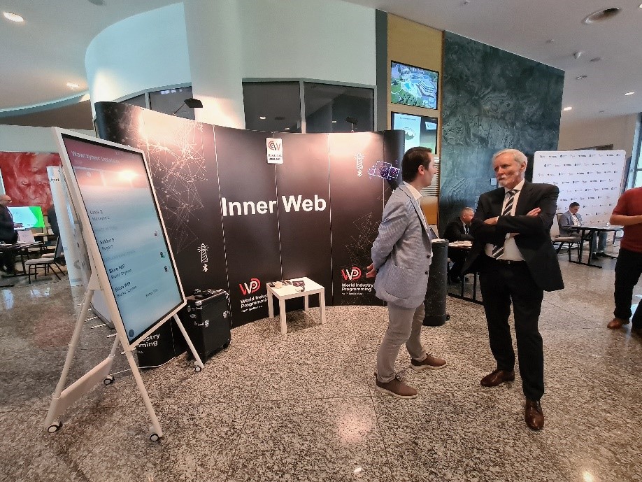 Dyrektor W. Kamieniecki w rozmowie z Marcinem Woreckim - prezesem zarządu InnerWeb Sp. z o.o.