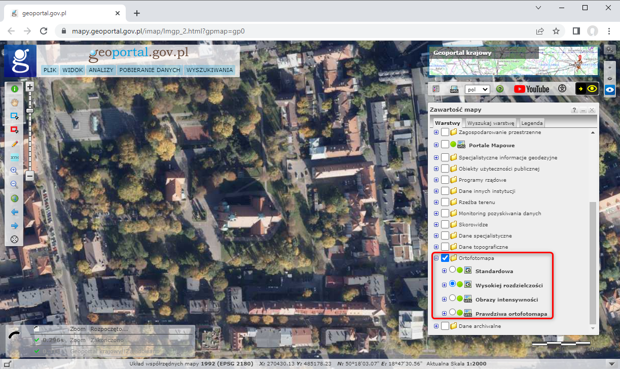 Ilustracja przedstawia zrzut ekranu z serwisu www.geoportal.gov.pl przedstawiający miasto Władysławowo w usłudze Ortofotomapa