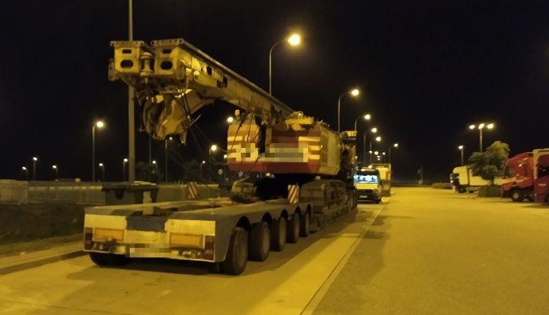 Zatrzymany do kontroli ITD zestaw z palownicą.